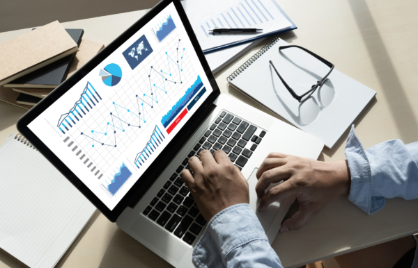 YouTubeを用いた集患施策